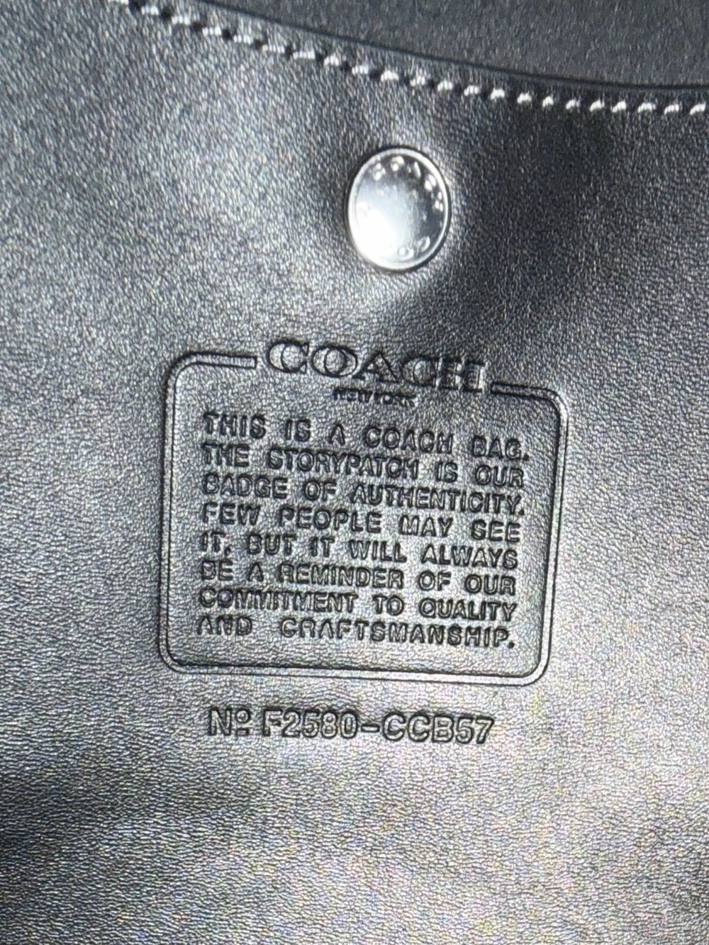 Coach Mott Messenger 33 - Picture 6 of 7